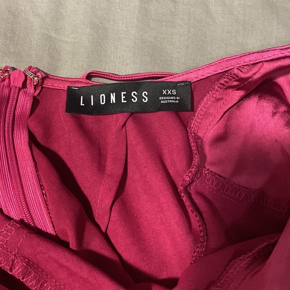 Princess Polly Walk the Line Midi dress - Size XXS - Picture 3 of 5